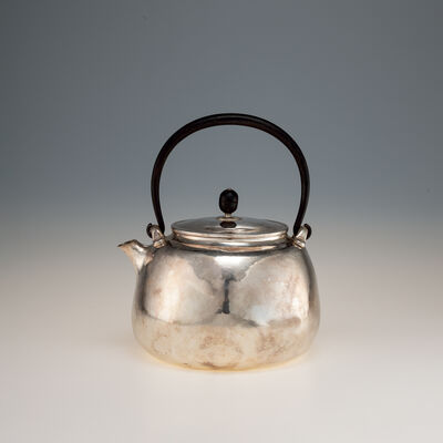 北村静香作　南鐐阿弥堂湯沸　鉄之手（共箱）