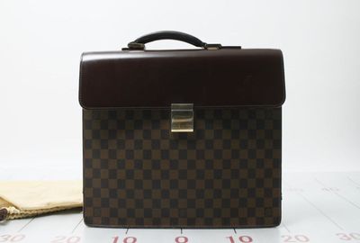 440-04124 ＬＯＵＩＳ　ＶＵＩＴＴＯＮ ビジネスバッグ