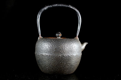 凹口拋光鏤空摘 鐵瓶