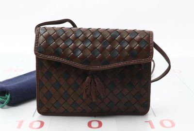 440-02636 Ｂｏｔｔｅｇａ　Ｖｅｎｅｔａ ショルダーバッグ