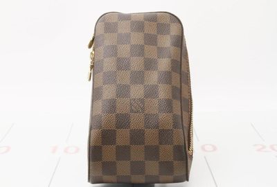 440-05302 ＬＯＵＩＳ　ＶＵＩＴＴＯＮ ショルダーバッグ