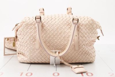 440-05349 Ｂｏｔｔｅｇａ　Ｖｅｎｅｔａ ハンドバッグ