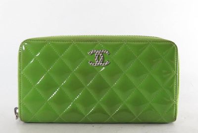 440-01279 ＣＨＡＮＥＬ 財布
