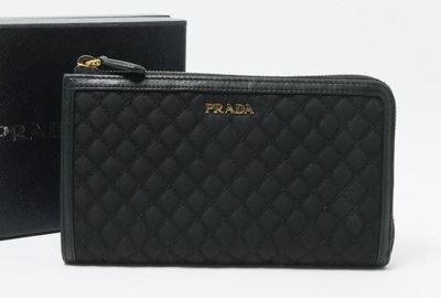 440-00173 ＰＲＡＤＡ 財布