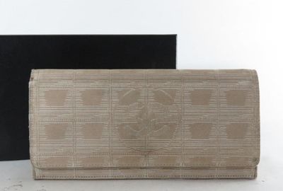 440-03180 ＣＨＡＮＥＬ 財布