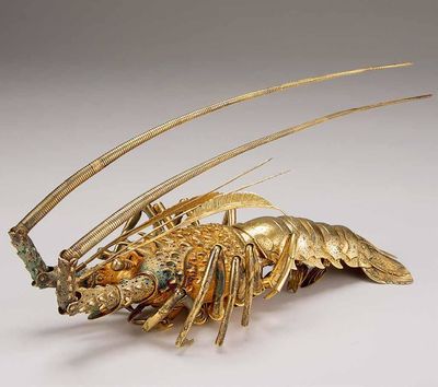 2323 宗好制银鎏金海龙置物