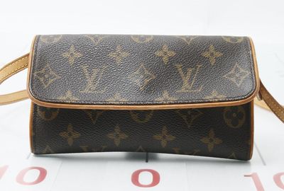 440-02130 ＬＯＵＩＳ　ＶＵＩＴＴＯＮ クラッチポシェット