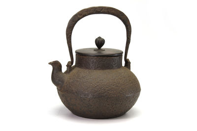 金壽堂 在銘 繰口形 鉄瓶