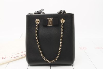 440-02525 Ｆｅｒｒａｇａｍｏ ショルダーバッグ