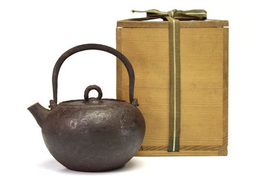 人間國寶 角谷一圭在銘 土器形鉄瓶 （共箱）