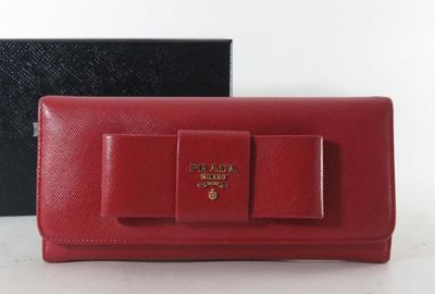 439-01154 ＰＲＡＤＡ 財布