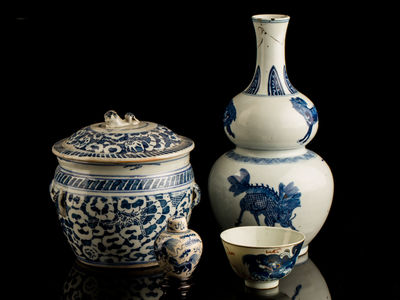 239-染付花入　他　四件