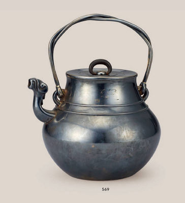 569 藏六 银制兽口二重弦提梁壶