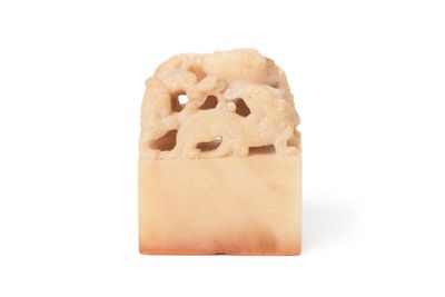 清 白芙蓉雕 蟠龍鈕 印章