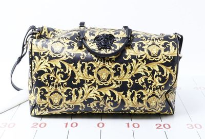 440-05322 ＶＥＲＳＡＣＥ ボストンバッグ