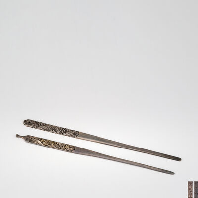 波龍彫銀製笄　在銘（箱付）