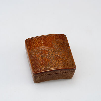 唐刻　竹香合（風呂敷付元箱）