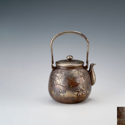 政行刻　漢詩花鳥図銀瓶（時代箱）