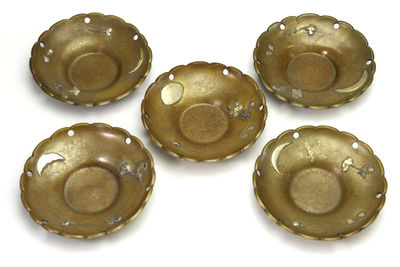 胴在銘 金銀象嵌雪月花文 銅茶托5客（共箱）
