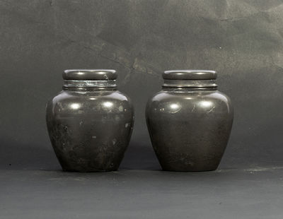 138 乾茂號造 錫製茶罐一對