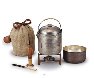 587 一望斋造 纯银菊摘茶具（付共箱） （一套）