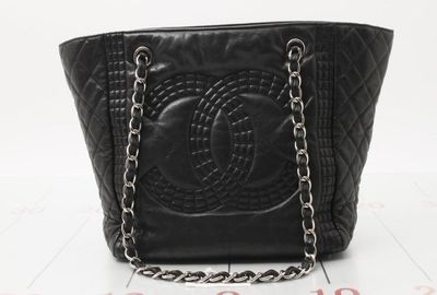 438-04811 ＣＨＡＮＥＬ トートバッグ