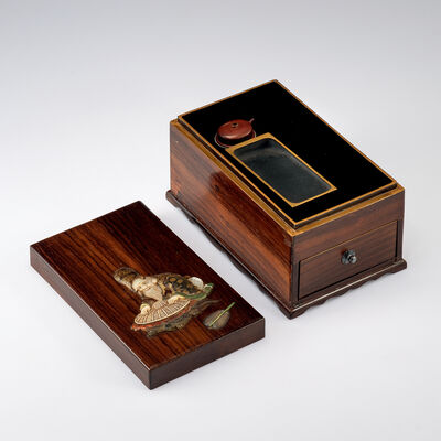 翁図芝山象嵌硯箱（箱付）
