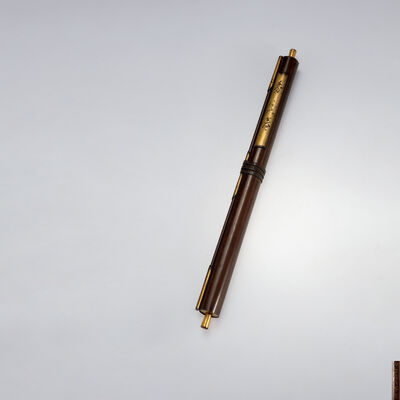 田辺政治郎造　銅琉金香巻香筒（元箱）