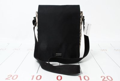 440-05160 ＢＵＲＢＥＲＲＹ ショルダーバッグ
