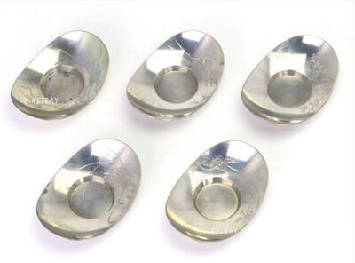 藻晃在銘 片切雕松竹梅文 橢形純錫茶托 5客