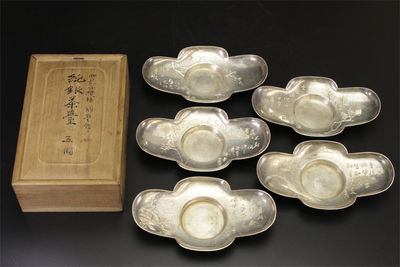 齋藤製 四君子紋附漢詩 木瓜形 純銀茶基5客（共箱）