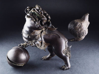 【夢工房】　古銅玉取唐獅子置物　7.7ｋｇ　直径巾47.1㎝　来-27