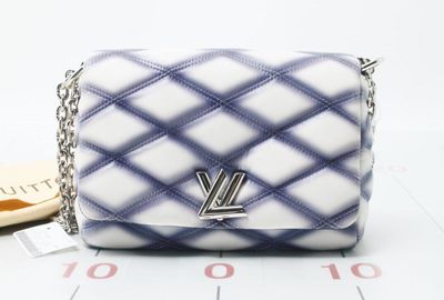 440-04697 ＬＯＵＩＳ　ＶＵＩＴＴＯＮ ショルダーバッグ