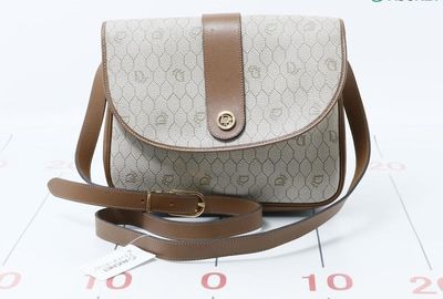439-06057 Ｃｈｒｉｓｔｉａｎ　Ｄｉｏｒ ショルダーバッグ