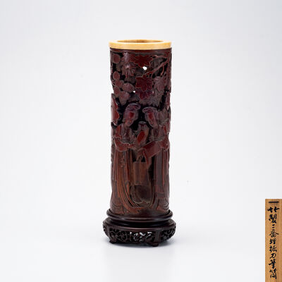 透彫仕女 竹筆筒（木箱）