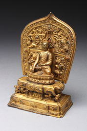 十六世紀 西藏戓尼泊爾 銅溜金薩迦派上師像