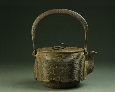 龍文堂 安之介造 青銅唐鏡蓋 筒形尾垂式瓶 横銘 共箱