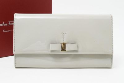 440-00066 Ｆｅｒｒａｇａｍｏ 財布