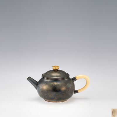 長二斋造　純金摘草花文急須　金99.7%