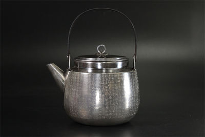 黑井光珉作 純銀赤壁賦刻 銀瓶 （砲口 鉄提）