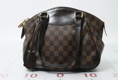 439-05779 ＬＯＵＩＳ　ＶＵＩＴＴＯＮ ショルダーバッグ