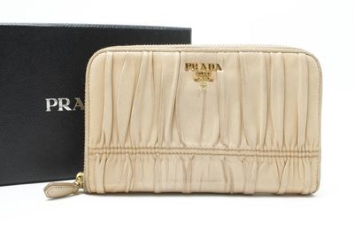 440-03857 ＰＲＡＤＡ 財布