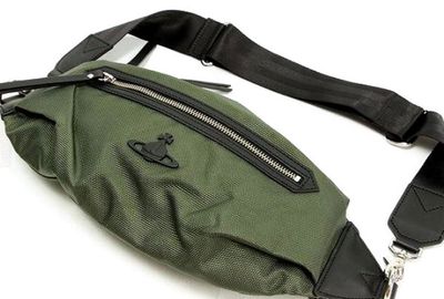 440-01740 Ｖｉｖｉｅｎｎｅ　Ｗｅｓｔｗｏｏｄ ショルダーバッグ