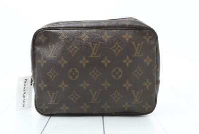 440-04889 ＬＯＵＩＳ　ＶＵＩＴＴＯＮ ポーチ