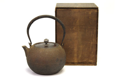 寒雉十一代 宮崎彥九郎造 銀摘手取釜（共箱）