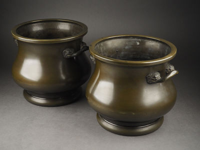 【夢工房】時代宣徳銅獅子耳袋形火鉢一雙箱入　丁-9