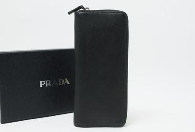 440-04105 ＰＲＡＤＡ 財布