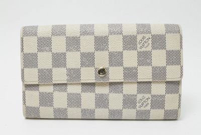 440-03244 ＬＯＵＩＳ　ＶＵＩＴＴＯＮ 財布