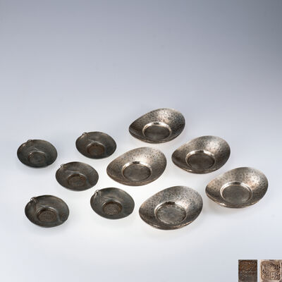 源興號造 古錫葉形茶托五客·藏六造純銀貨式槌目紋茶托五客（其一共箱）