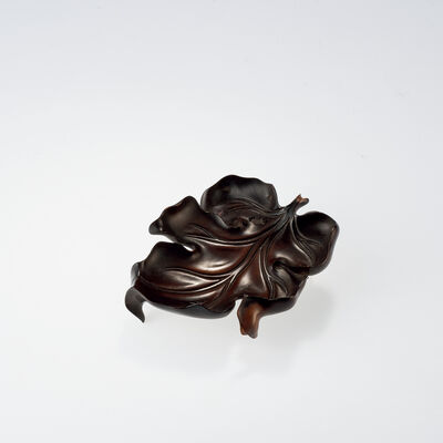 初代竹雲篭茶巾筒·竹房斎 竹涼炉·光珉作 鉄静海盆
金工水鳥象嵌印籠（其三共箱）